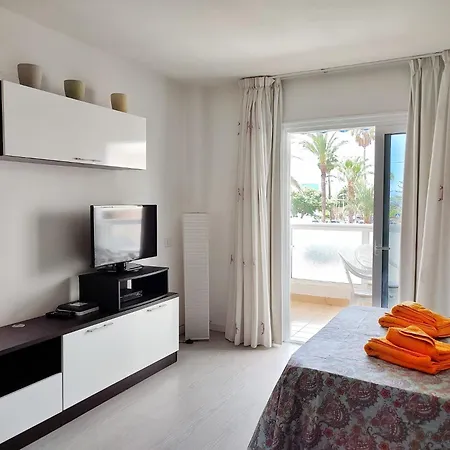 Studio In Las Americas, Central Location K008 * Playa de las Américas